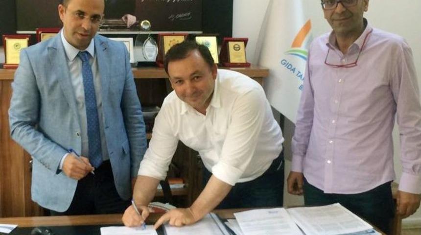 &Ccedil;iğ S&uuml;t Yenileşim Merkezi İ&ccedil;in İmzalar Atıldı