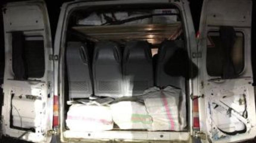 Başkale&rsquo;de 25 Bin Paket Ka&ccedil;ak Sigara Ele Ge&ccedil;irildi