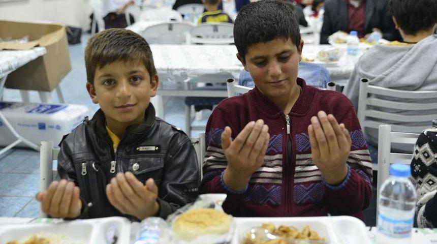 Sokak İftarlarının Son Adresi G&uuml;nd&uuml;zler Mahallesi Oldu