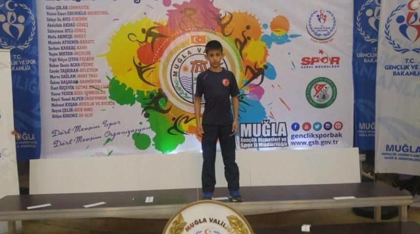 Milaslı G&uuml;reş&ccedil;i Muğla&rsquo;da Başarılı Sporcu Se&ccedil;ildi