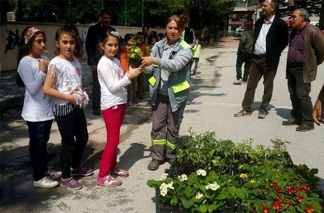 Üretmenin Hazzını Yaşadılar