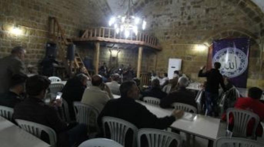 Dil Sultanları Mest Etti