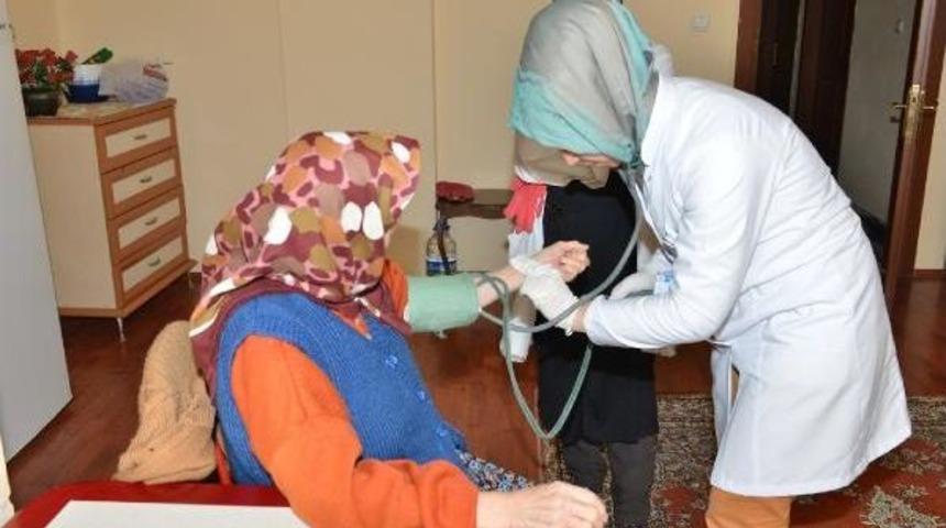 &Uuml;mraniye Belediyesi Ramazan'da Da Yaşlıların Yanında