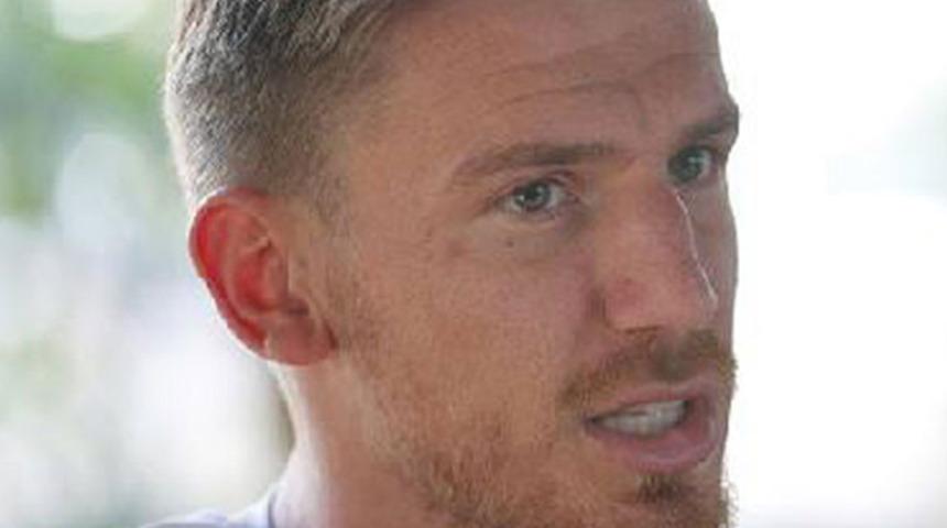 Serdar Aziz A Milli Takım kadrosundan &ccedil;ıkarıldı