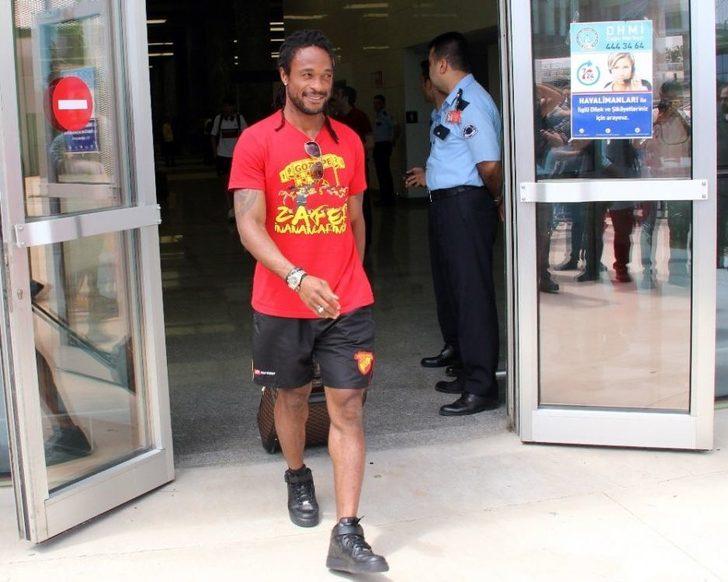 Şampiyon Göztepe, İzmir’de G1