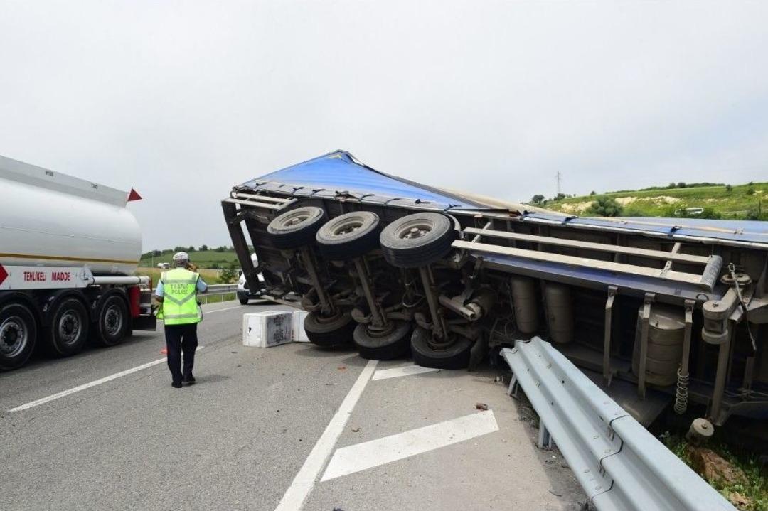Bursa&rsquo;da Feci Kaza...onlarca &Ccedil;amaşır Makinesi Hurdaya D&ouml;nd&uuml;