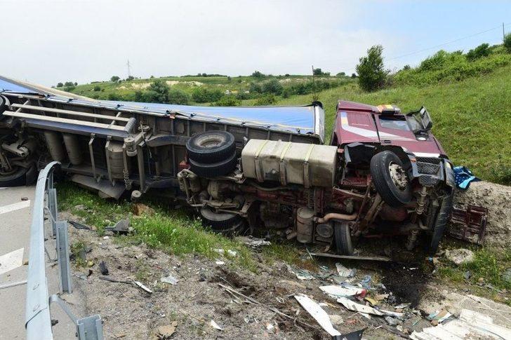 Bursa’da Feci Kaza...onlarca Çamaşır Makinesi Hurdaya Döndü G3