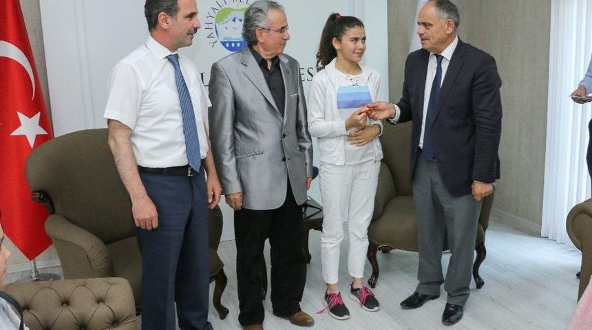 Yahyalı&rsquo;da Teog Birincileri &Ouml;d&uuml;llendirildi