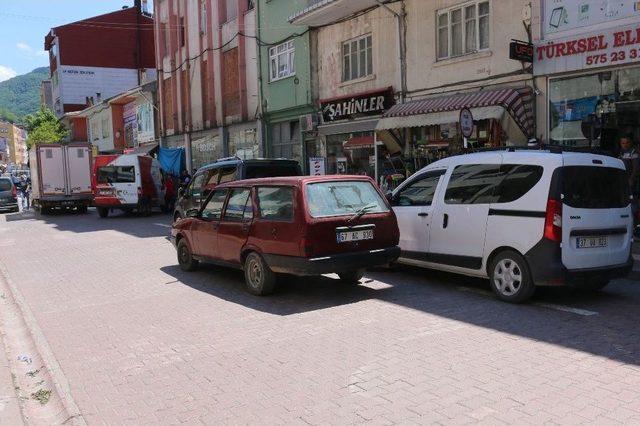 Bozkurt’ta İşyerlerinin Önüne Duba Koyan İşletmelere Trafik Cezası