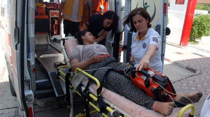 Tokat&rsquo;ta Yıldırım D&uuml;şt&uuml;: 1 &Ouml;l&uuml;, 6 Yaralı