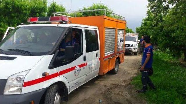 Bursa'da Tellerdeki Işçi Paraşütçü Sanılınca, Polisi Alarma Geçirdiler