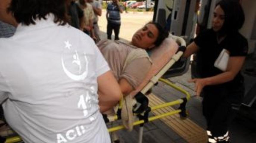 Tarlaya Yıldırım D&uuml;şt&uuml;: 1 &Ouml;l&uuml;, 1 Yaralı