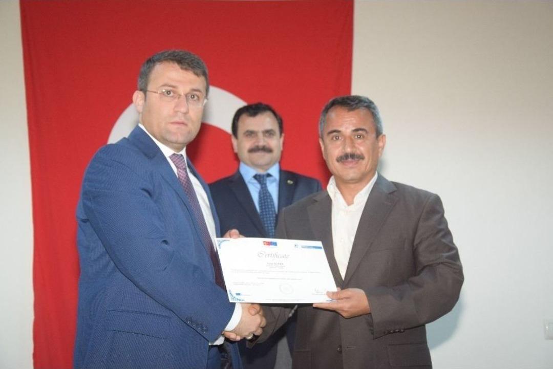 Ebeveyn Kaybı Yaşayan &Ccedil;ocuklar İ&ccedil;in &rsquo;yas&rsquo;lanma Projesi