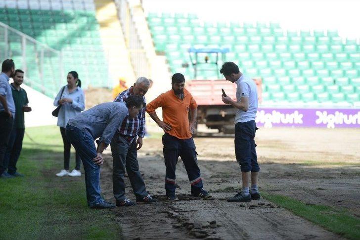 Bursaspor’un Stadyumunda Hibrit Çim Çalışmaları Başladı G2