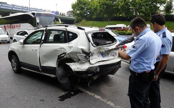 Tem Otoyolunda Zincirleme Kaza: 2 Yaralı - İstanbul Haberleri