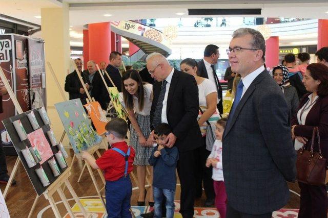 Hastane Kreşi Öğrencilerinin Yılsonu Sergisi