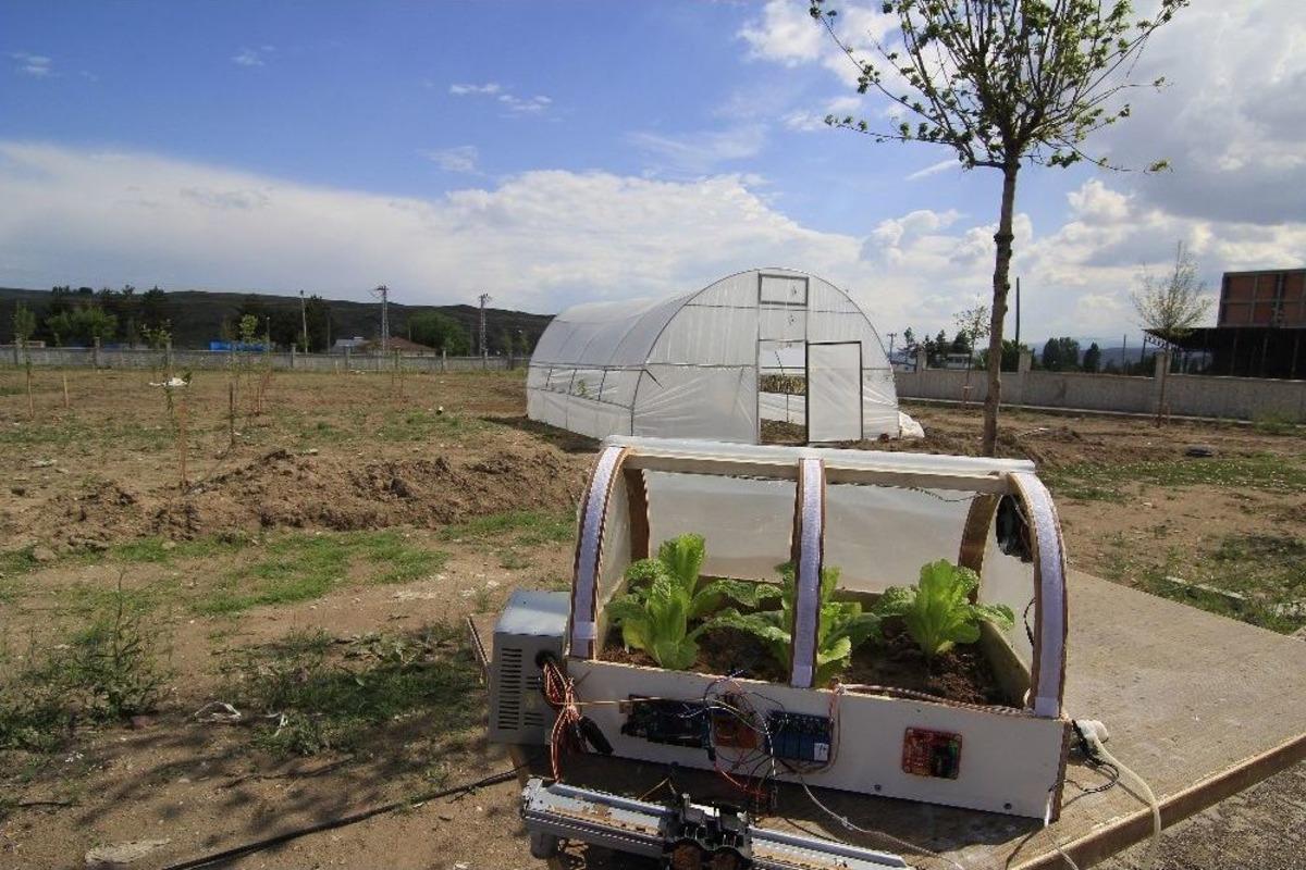 &Ouml;ğrencilerden Otomasyonlu Sera