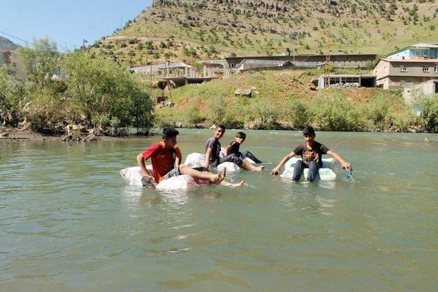 Dağda Operasyon, Eteklerinde Rafting