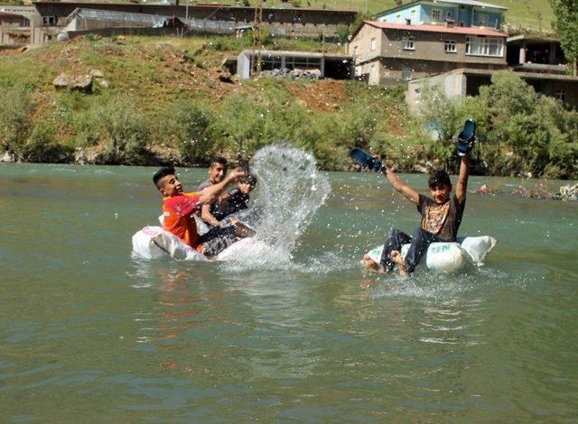 Dağda Operasyon, Eteklerinde Rafting