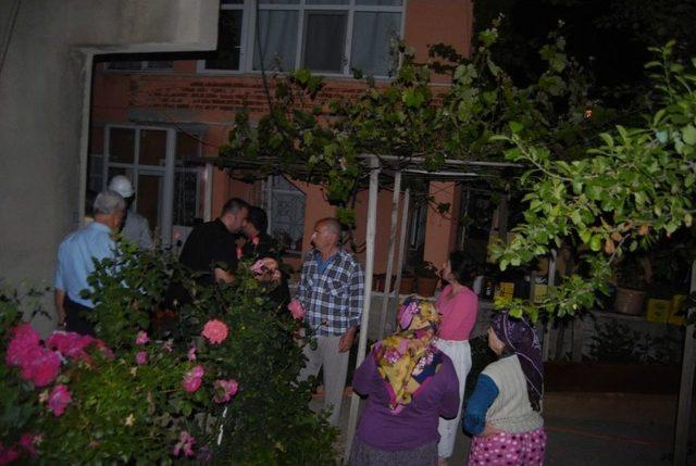 Sahur Vakti &Ccedil;ıkan Yangın Mahalleliyi Korkuttu 1