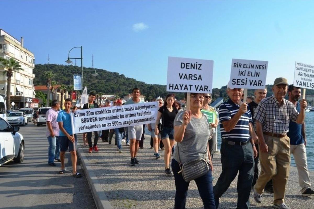 İnsan Zinciri Oluşturarak &Ccedil;evre Sorunlarına Dikkat &Ccedil;ekmeye &Ccedil;alıştılar