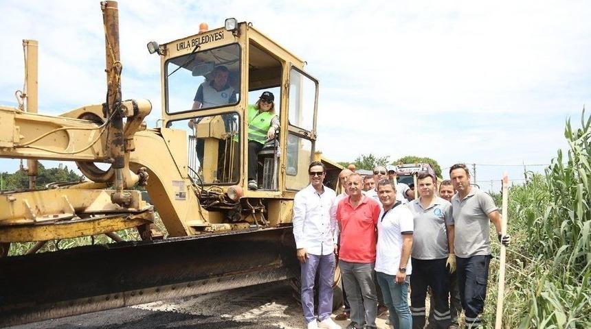 Urla Belediyesi&rsquo;nden Asfalt Ve Parke Hamlesi
