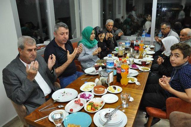 Şehit Aileleri Ve Gazilere İftar 1