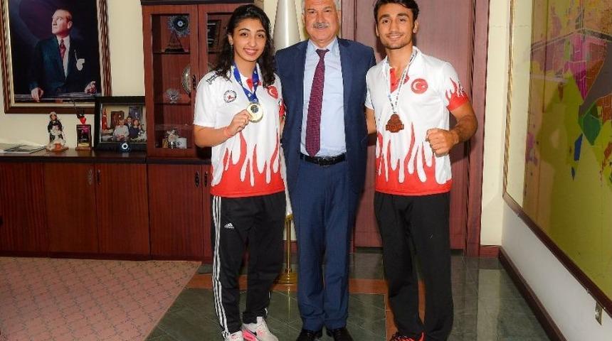 Seyhan Belediyesporlu Benli Kardeşler Avrupa Ve D&uuml;nya Şampiyonu