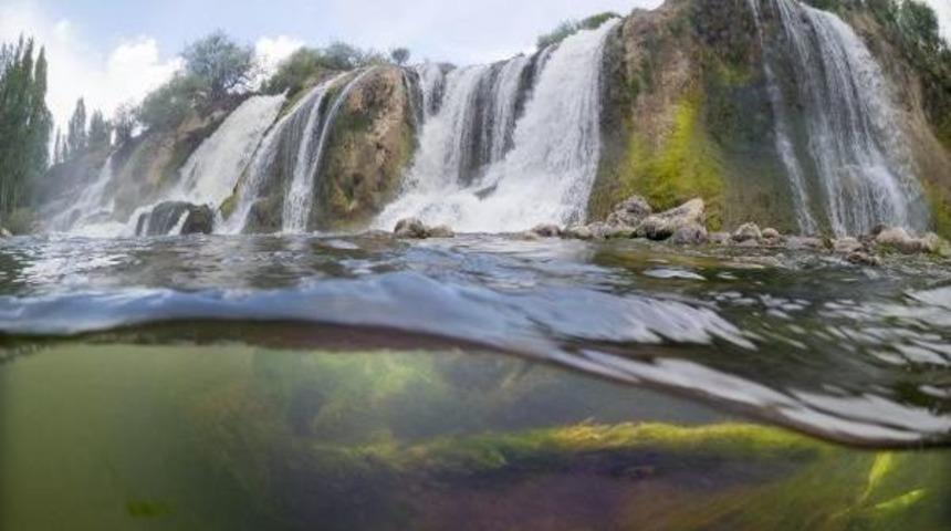 Muradiye Şelalesi Çöplerden Temizlendi