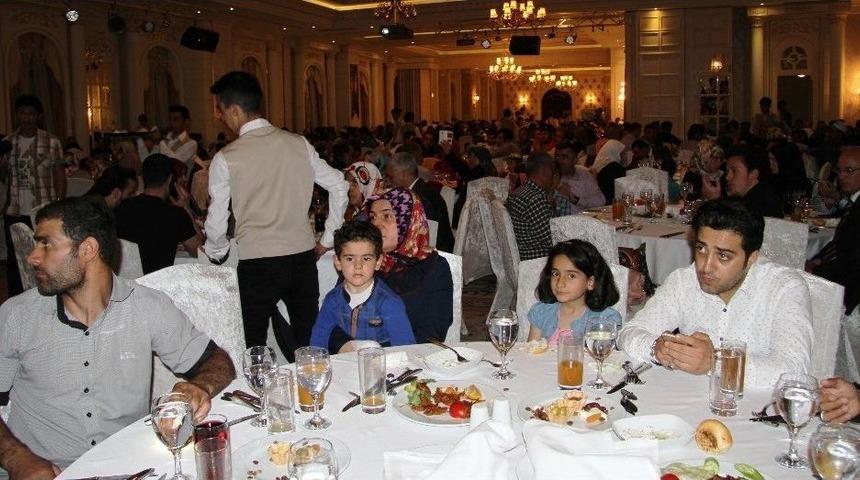 İpekyolu Belediyesinden Engellilere İftar