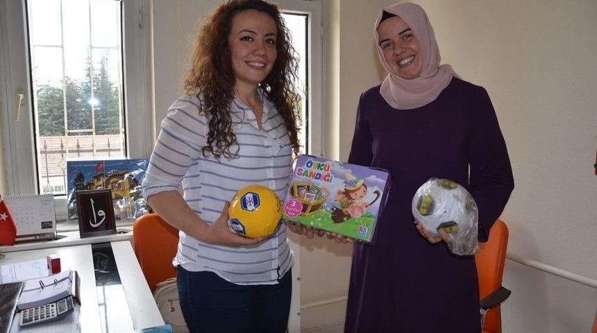 Boz&uuml;y&uuml;k&rsquo;te Okullardan Duyarlı Davranış