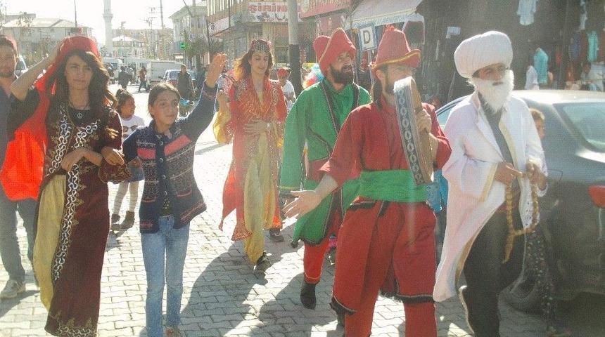 &Ouml;zalp İl&ccedil;esinde Ramazan Etkinlikleri