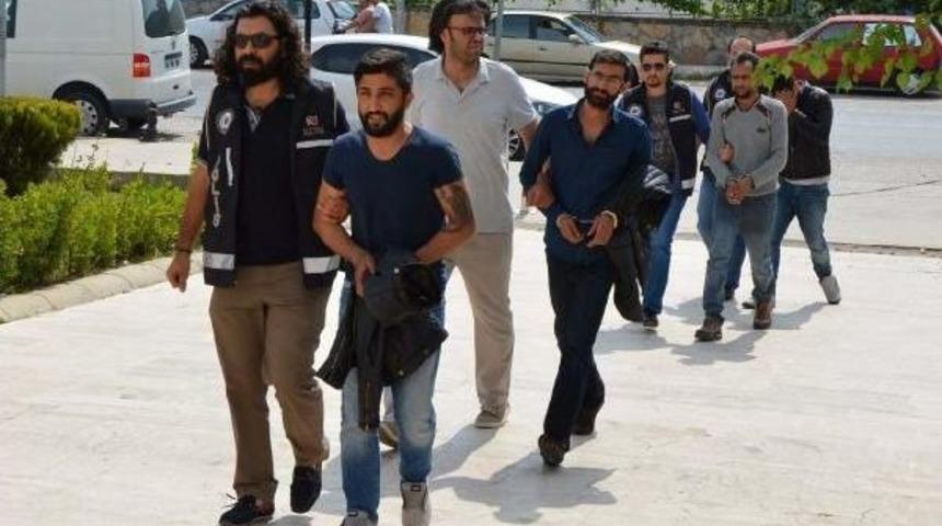 Milas'ta 98 Ka&ccedil;ak Yakalandı, 3 Orgarizat&ouml;r Tutuklandı