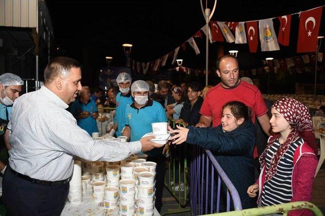 Tarsus’ta 10 Günde 60 Bin Kişiye İftar, 20 Bin Kişiye Sahur