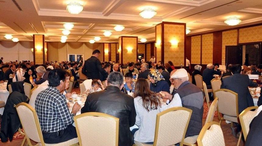 Şehit Aileleri Ve Gaziler İftarda Buluştu