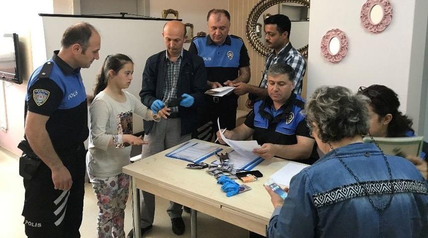 Zihinsel Engelli &Ccedil;ocuklara &lsquo;sevgi İzi&rsquo;