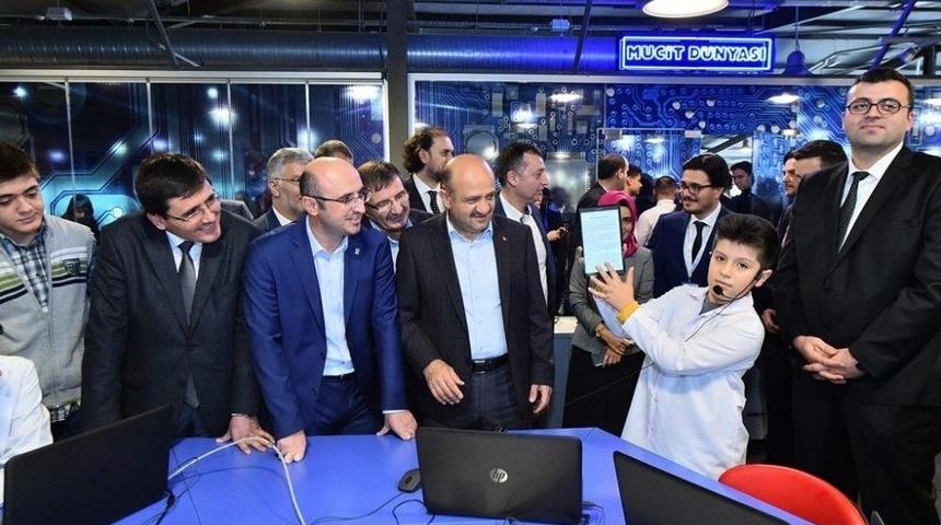 Gen&ccedil; Tasarımcılar Kocaeli&rsquo;de H&uuml;nerlerini Sergileyecek