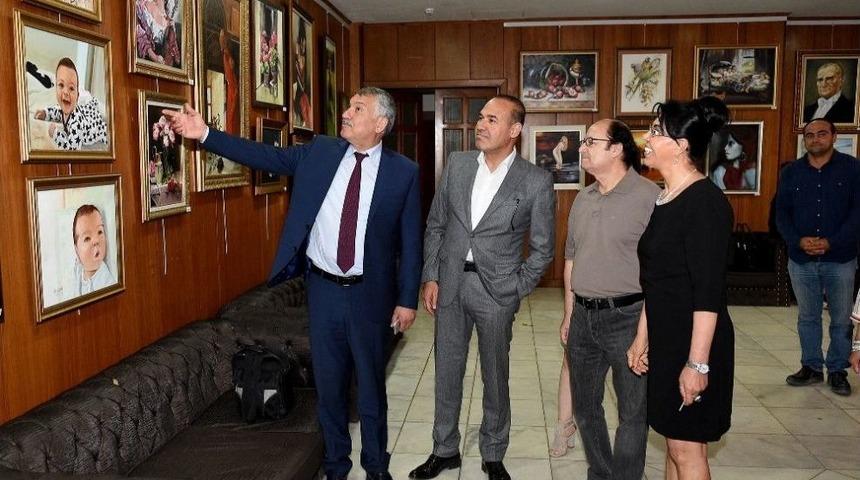 Toros Ve Boğa&rsquo;dan Karma Resim Sergisi