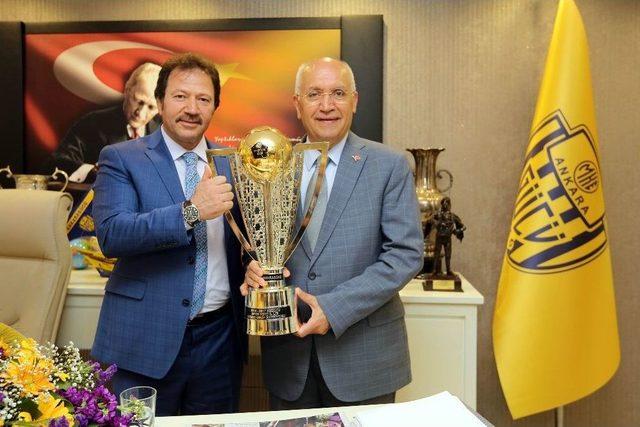 Yenimahalle Belediye Başkanı Yaşar’dan Şampiyon Ankaragücü’ne Destek