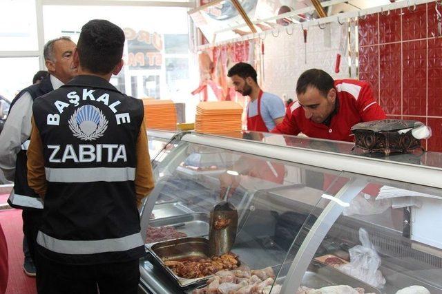 Başkale’de Kasaplar Denetlendi