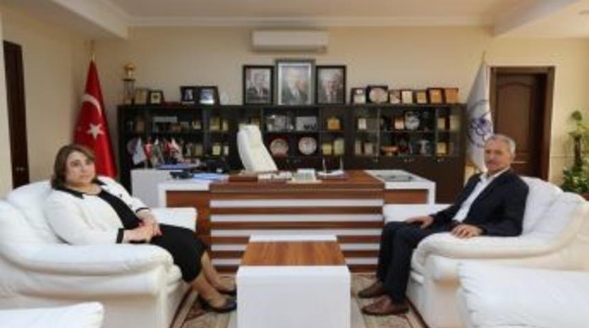 İl Milli Eğitim M&uuml;d&uuml;r&uuml; T&ouml;re&rsquo;den, Başkan Dişli&rsquo;ye Ziyaret