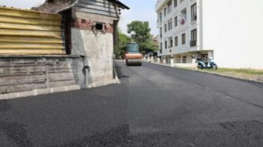 K&ouml;rfez&rsquo;de Yıpranan Yollara Asfalt D&ouml;k&uuml;ld&uuml;