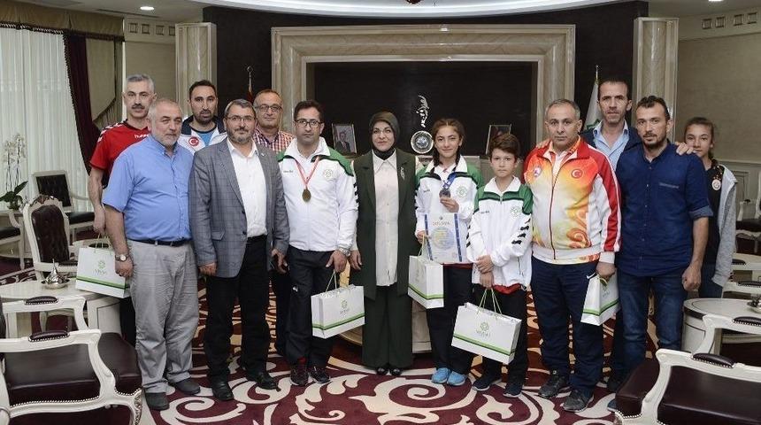 Başkan Toru Başarılı Sporcuları Ağırladı