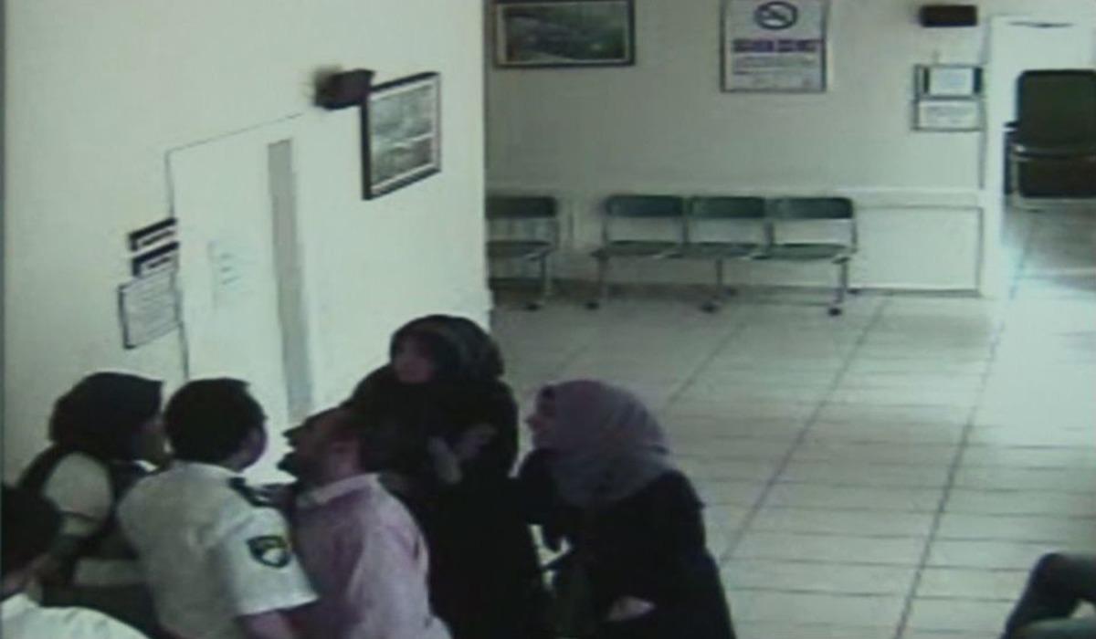 (&ouml;zel Haber) Bayan Doktora Yumruk Atıp Makasla Saldıran Zanlı Tutuklandı