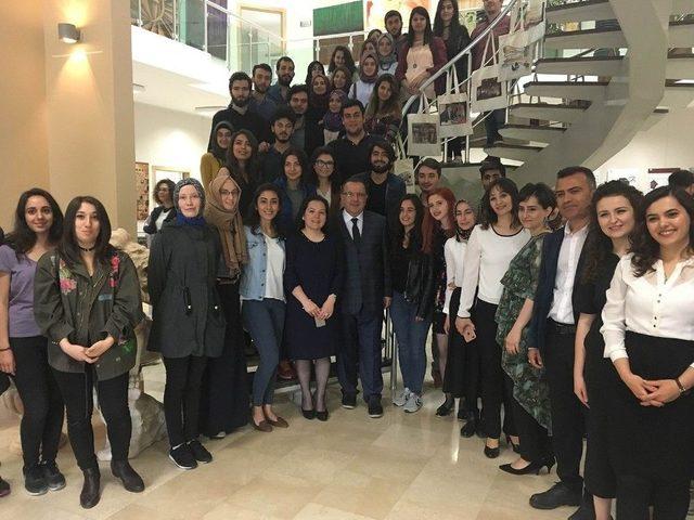 Sel&ccedil;uk, İ&ccedil; Mimarlık Ve &Ccedil;evre Tasarımı B&ouml;l&uuml;m&uuml;nden Proje Sergisi 2