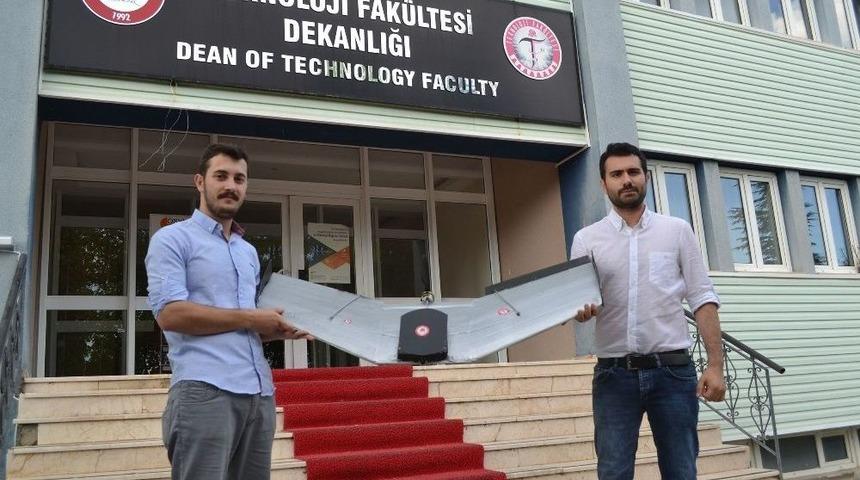 Sd&uuml; &Ouml;ğrencileri Enerji Hattında Arıza Tespit Eden İha Yaptı