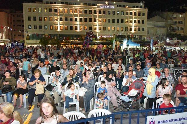 Mehter &Ccedil;aldı Vatandaş Coştu 1