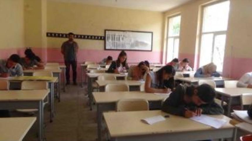 Kulp&rsquo;ta İlk Fizik Olimpiyatları Yapıldı