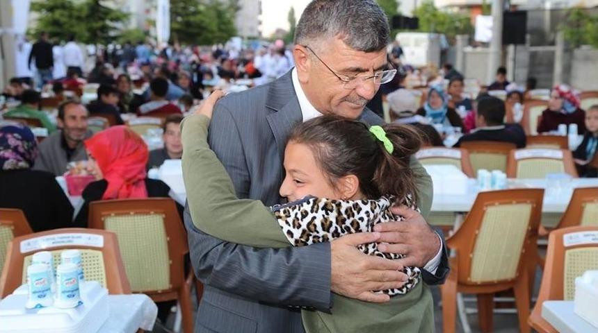 Niğde&rsquo;de Ramazan Sevinci Sokaklara Taşıyor