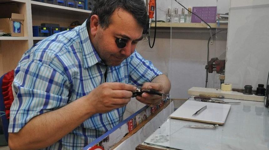 Saat Tamircileri İ&ccedil;in Zaman Durma Noktasında